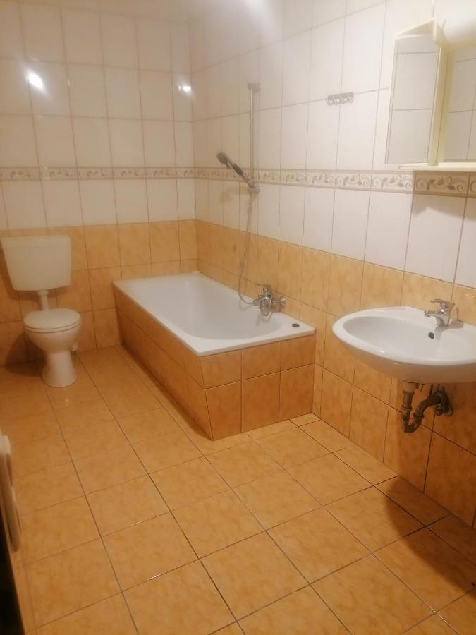 Gaestehaus An Der Warnow Apartman Schwaan Kültér fotó